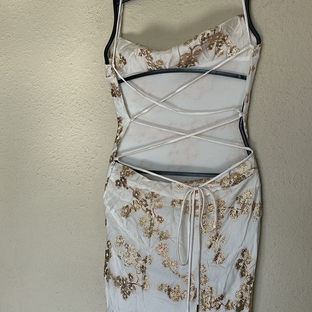 HOUSE OF CB 'Capriana' White & Gold Jacquard Satin Gown NWOT size XS - Picture 8 of 14